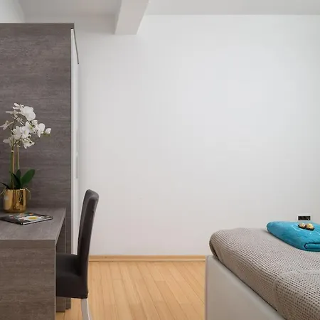 Apartmán Sunny 1-bedroom 1211 *