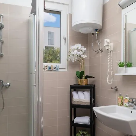 Sunny 1-bedroom 1211 Petrcane