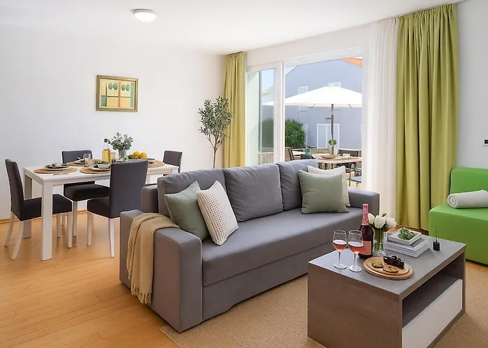Lejlighed Sunny 1-bedroom 1211 *