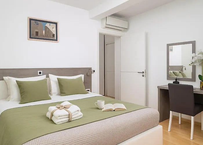 Sunny 1-bedroom 1211 Petrcane