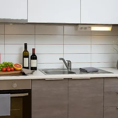 Sunny 1-bedroom 1211 Appartement Petrcane