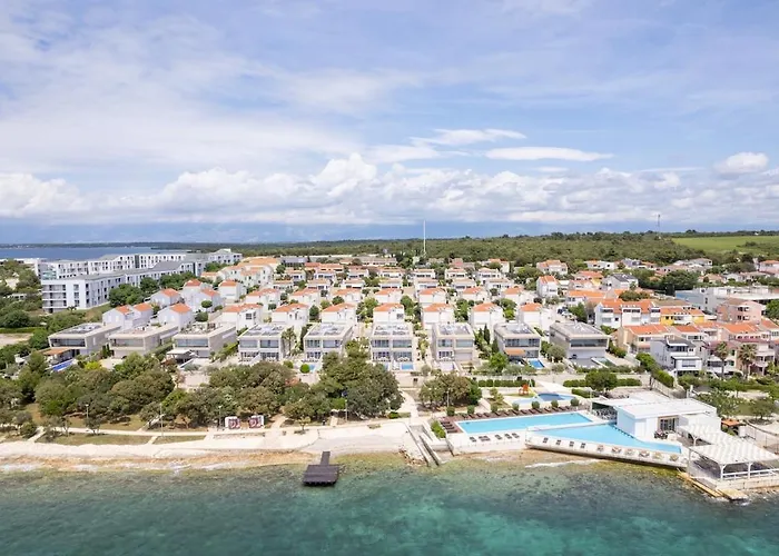 Sunny 1-bedroom 1211