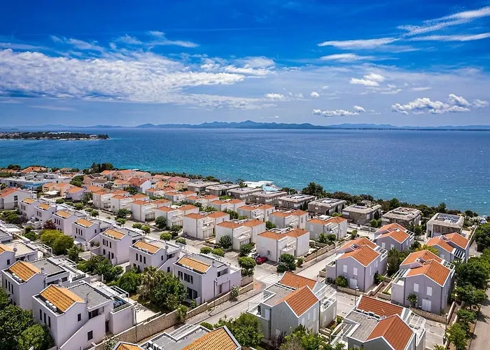 Sunny 1-bedroom 1211