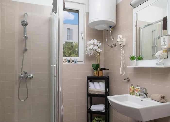 Sunny 1-bedroom 1211 Petrcane